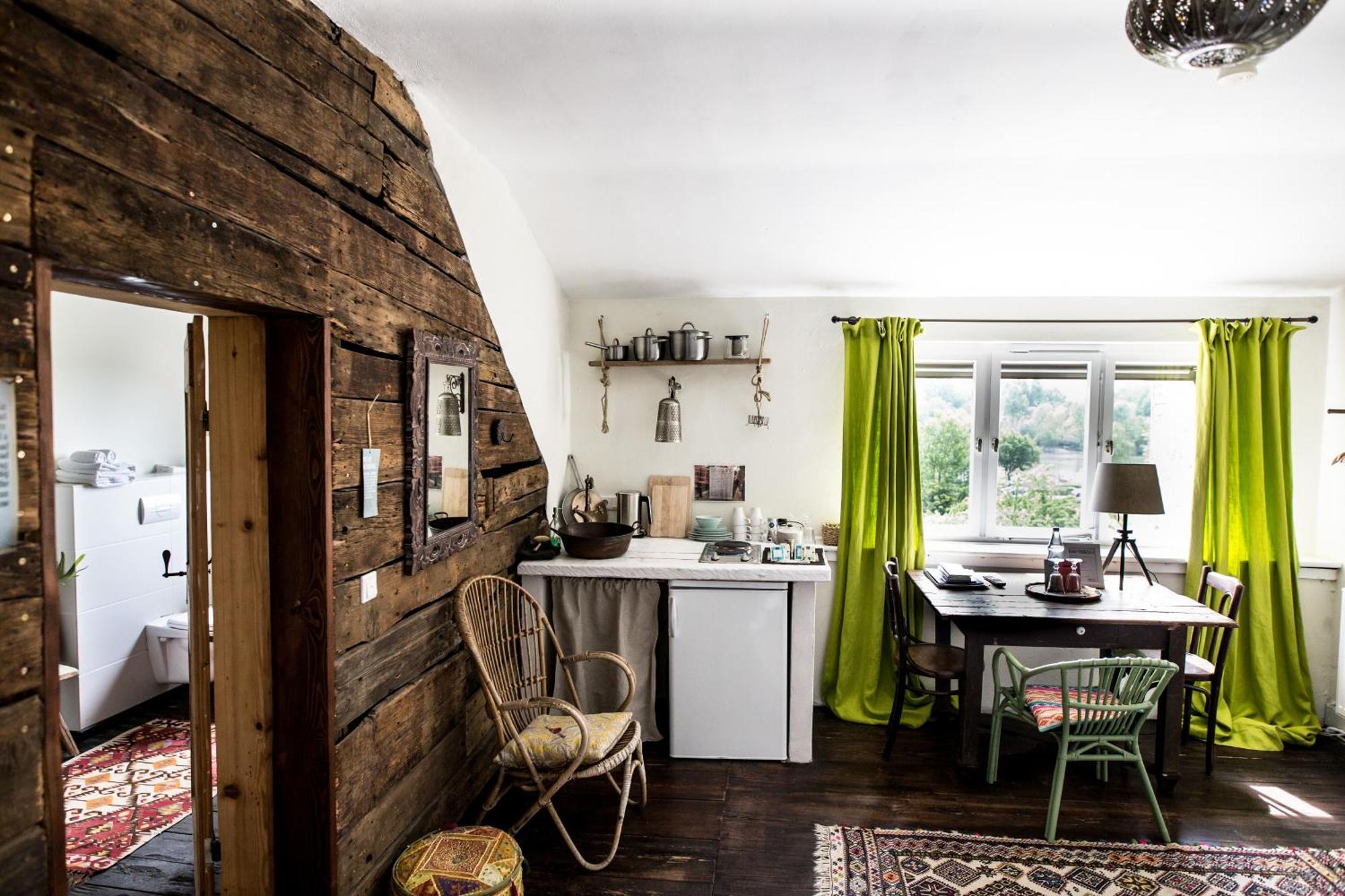 Liegen;Schaft Guesthouse Oestrich-Winkel Bilik gambar